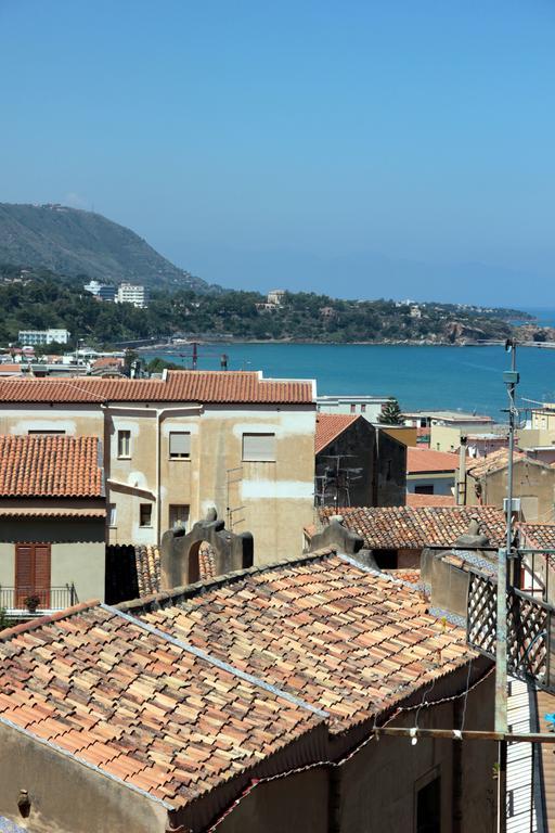 La Casa del Geko Bed & Breakfast Cefalu Bagian luar foto