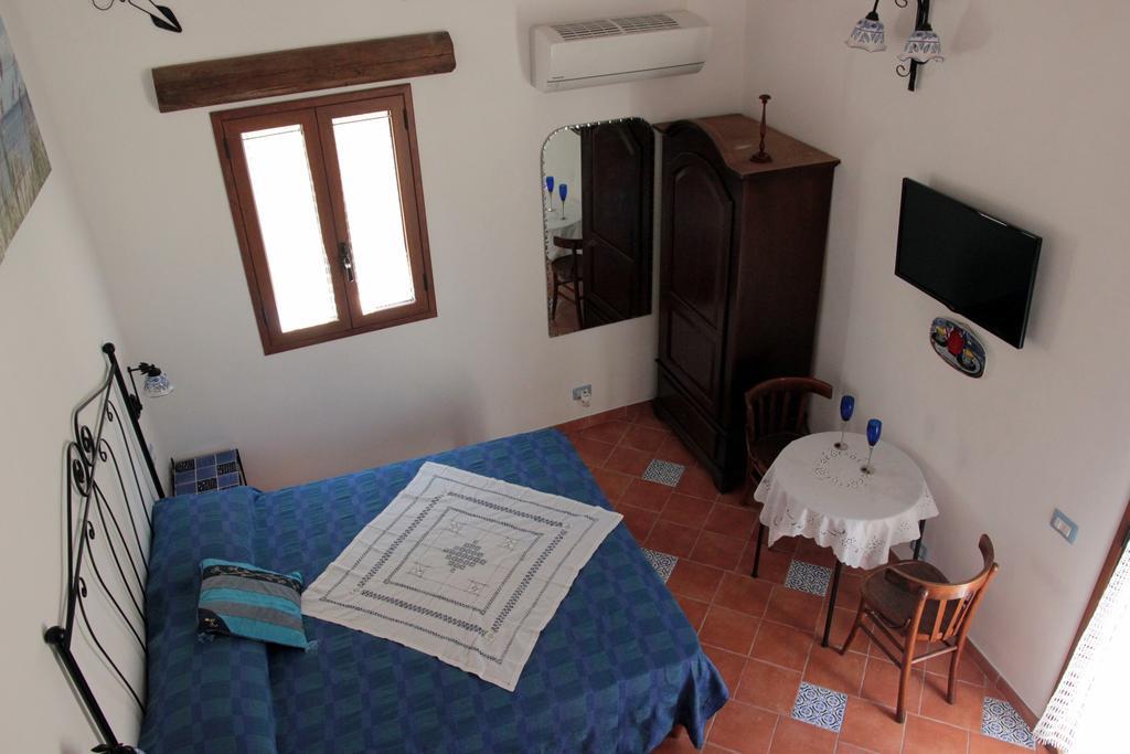 La Casa del Geko Bed & Breakfast Cefalu Ruang foto