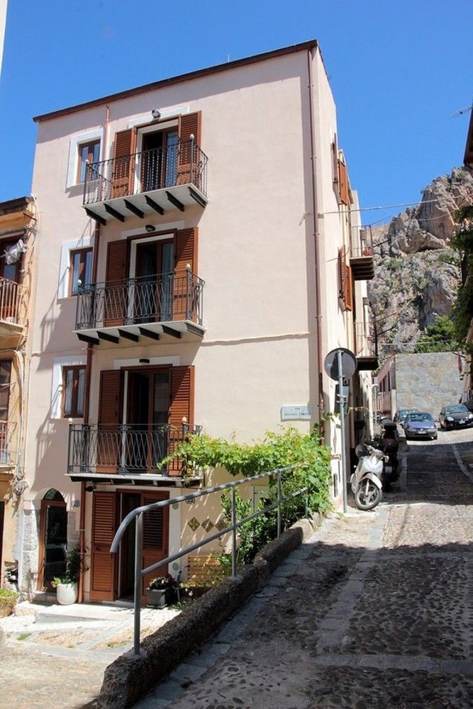 La Casa del Geko Bed & Breakfast Cefalu Bagian luar foto