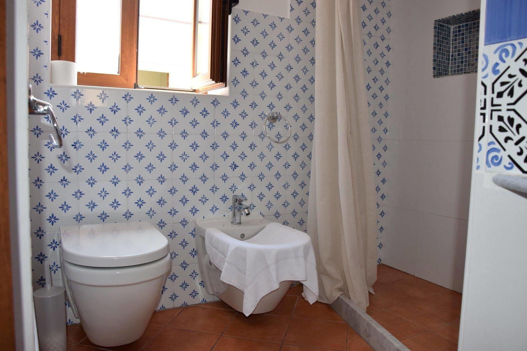 La Casa del Geko Bed & Breakfast Cefalu Bagian luar foto