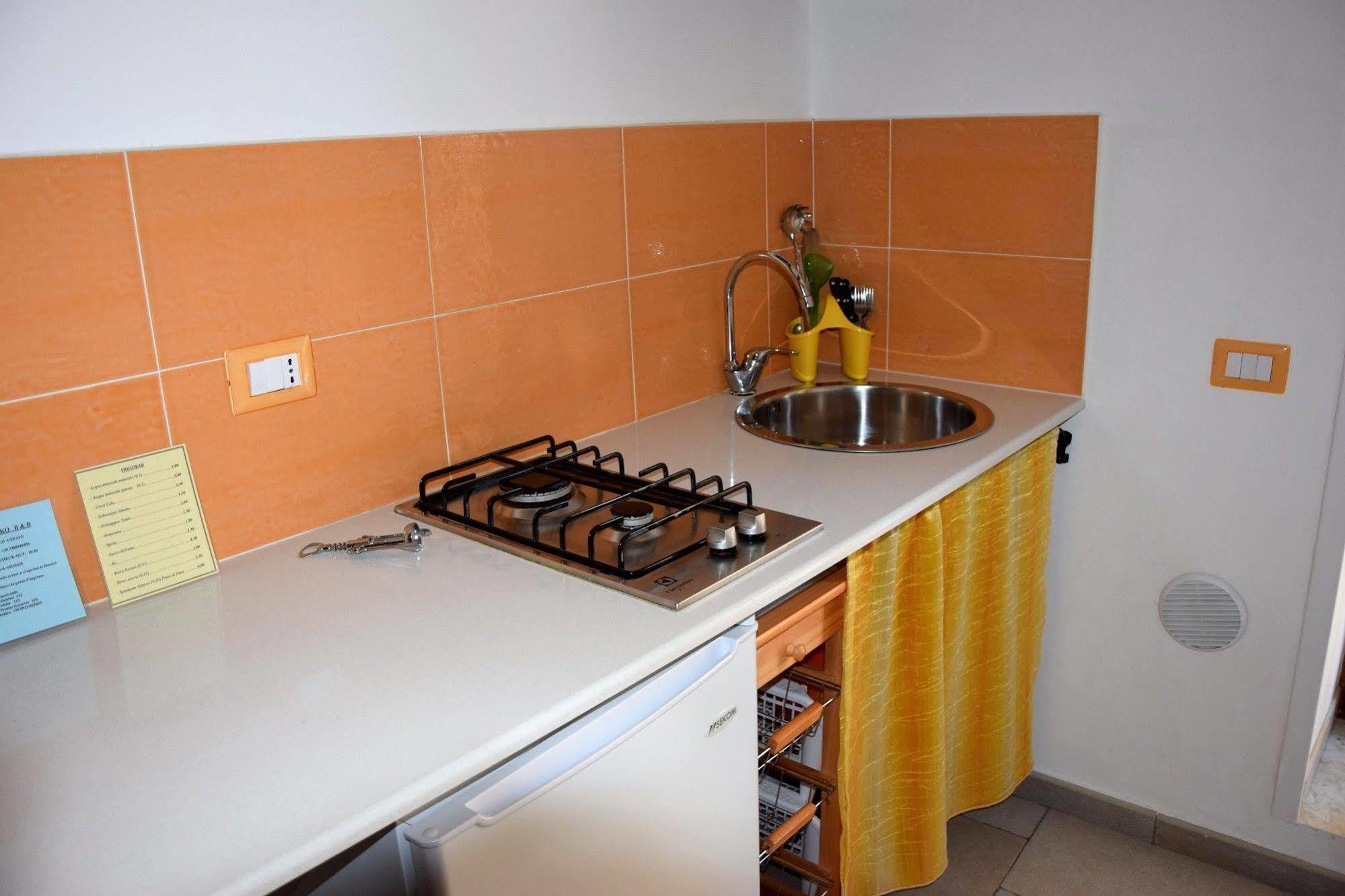 La Casa del Geko Bed & Breakfast Cefalu Bagian luar foto