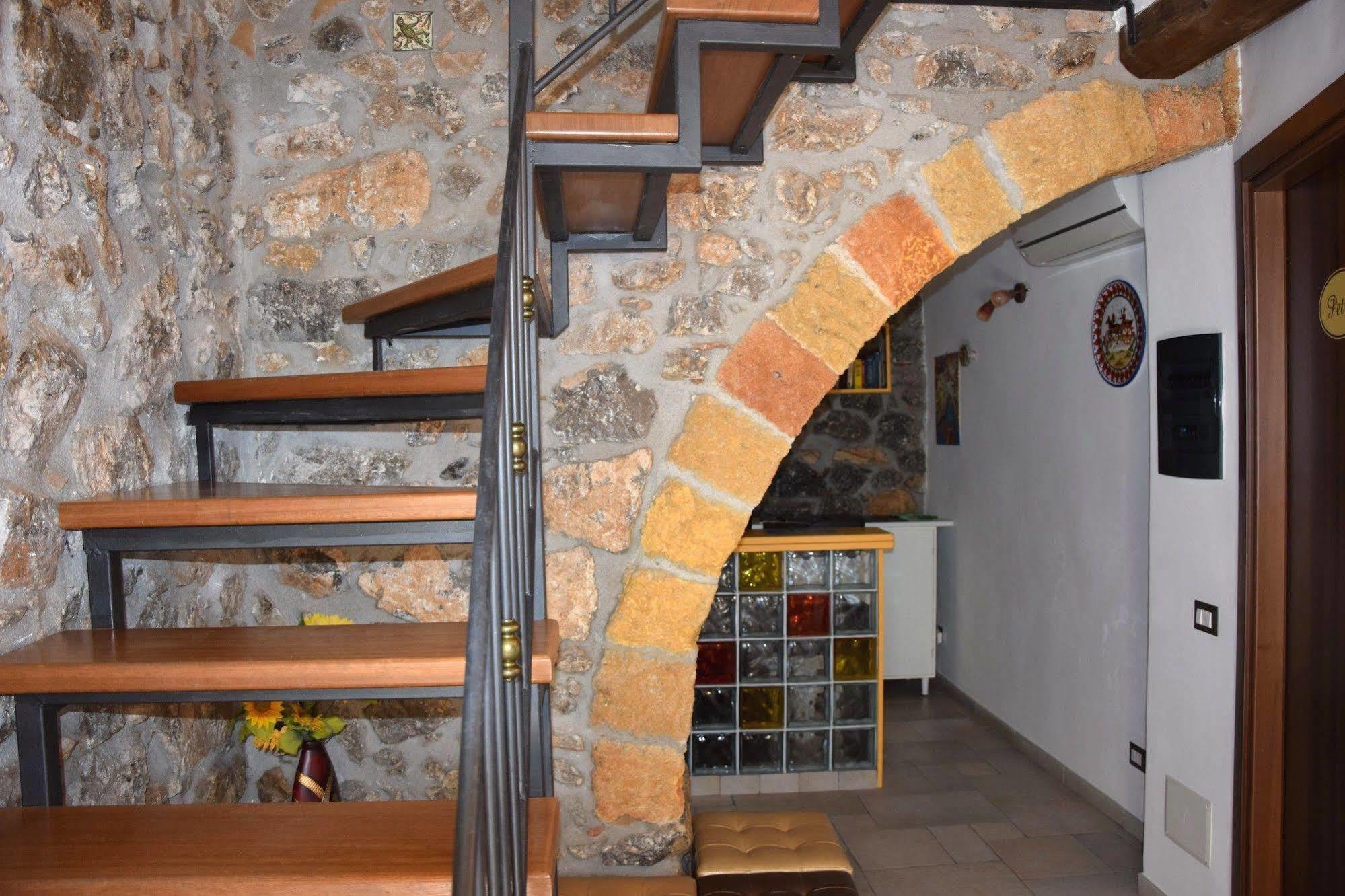 La Casa del Geko Bed & Breakfast Cefalu Bagian luar foto